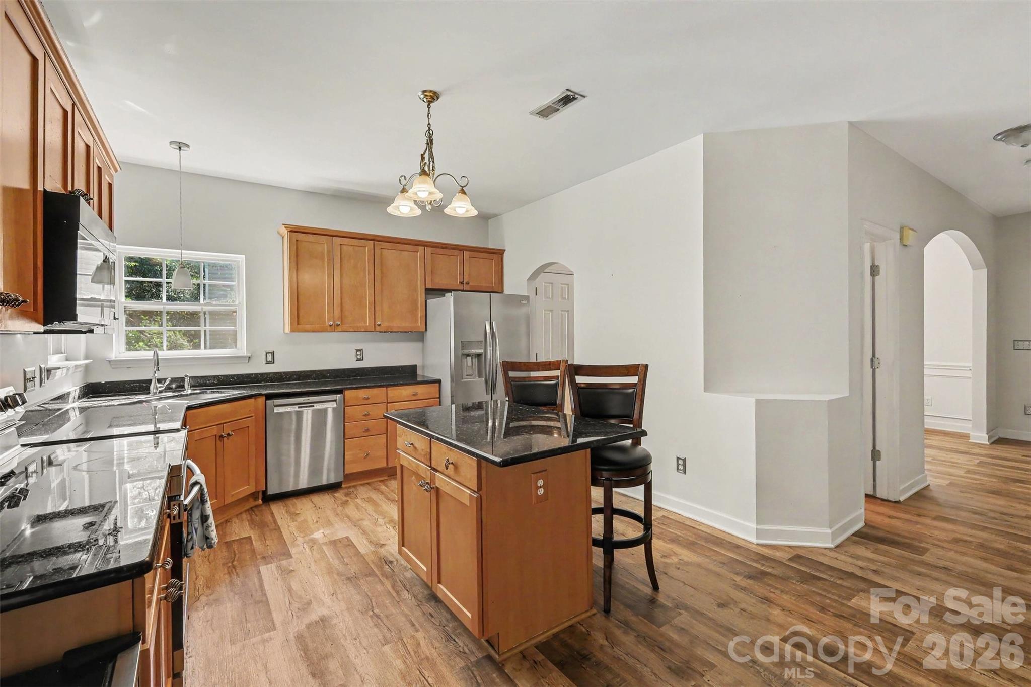 7218 Cascading Pines Drive Property Photo 12
