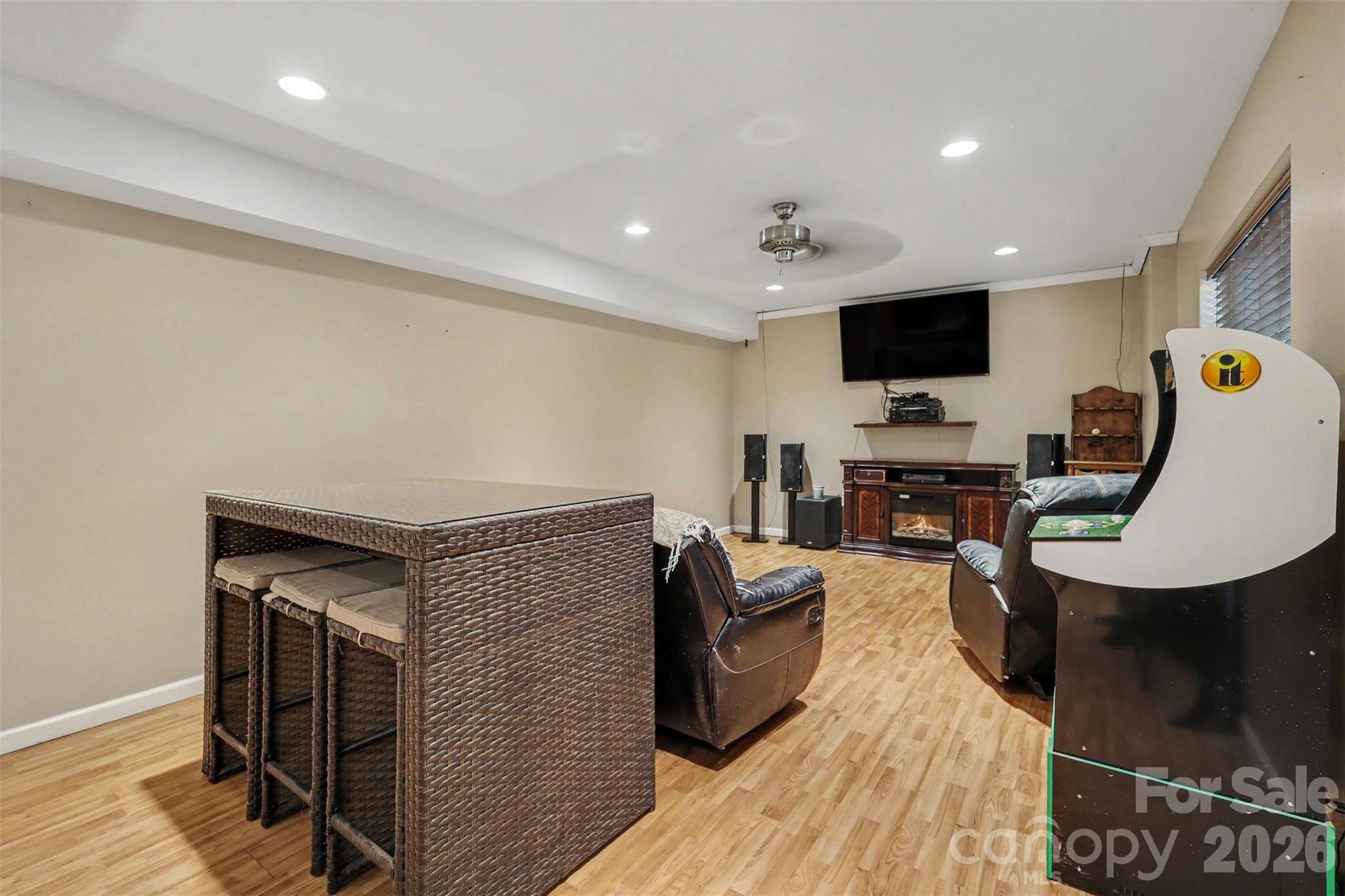 7218 Cascading Pines Drive Property Photo 25