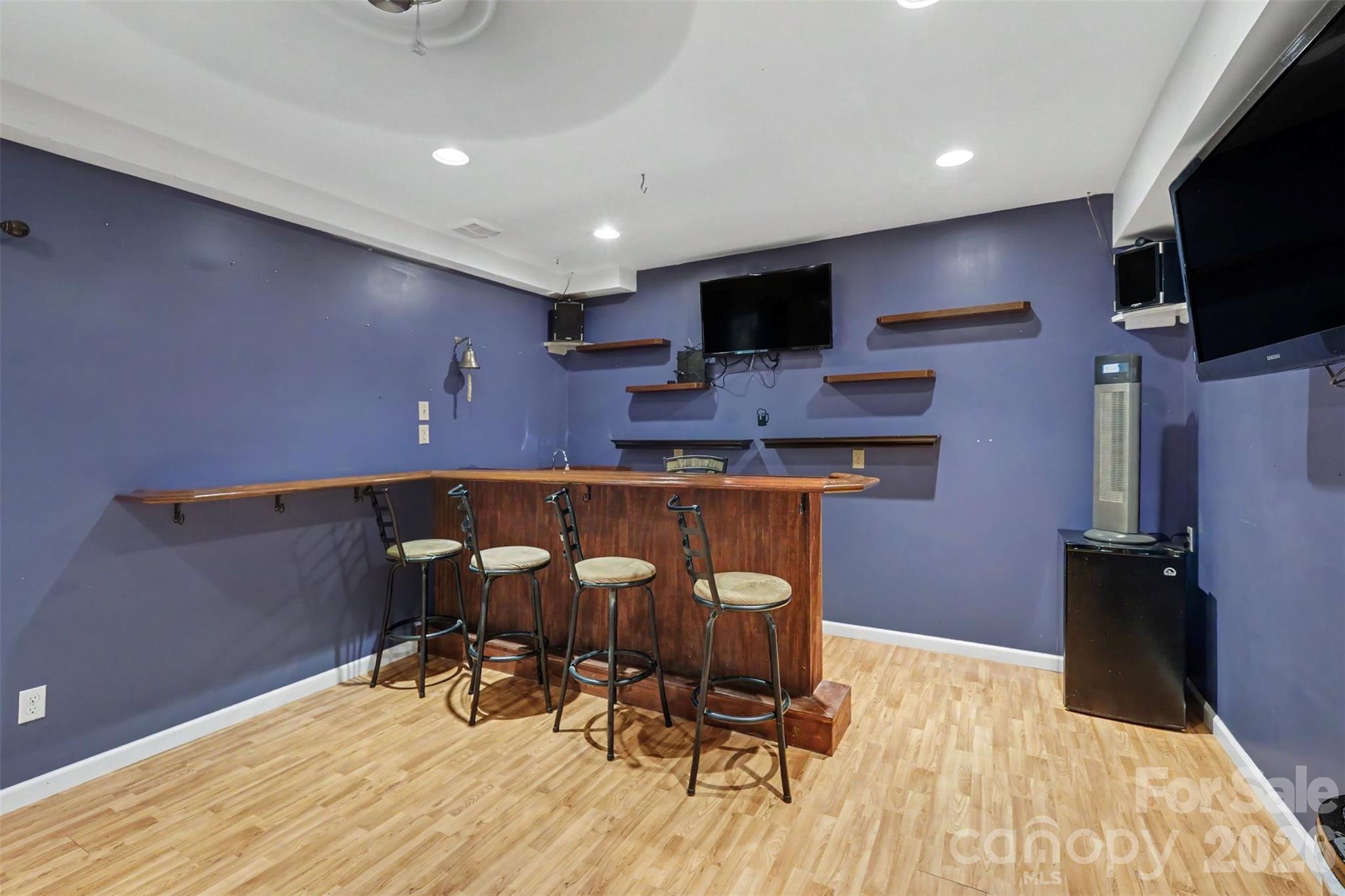 7218 Cascading Pines Drive Property Photo 29
