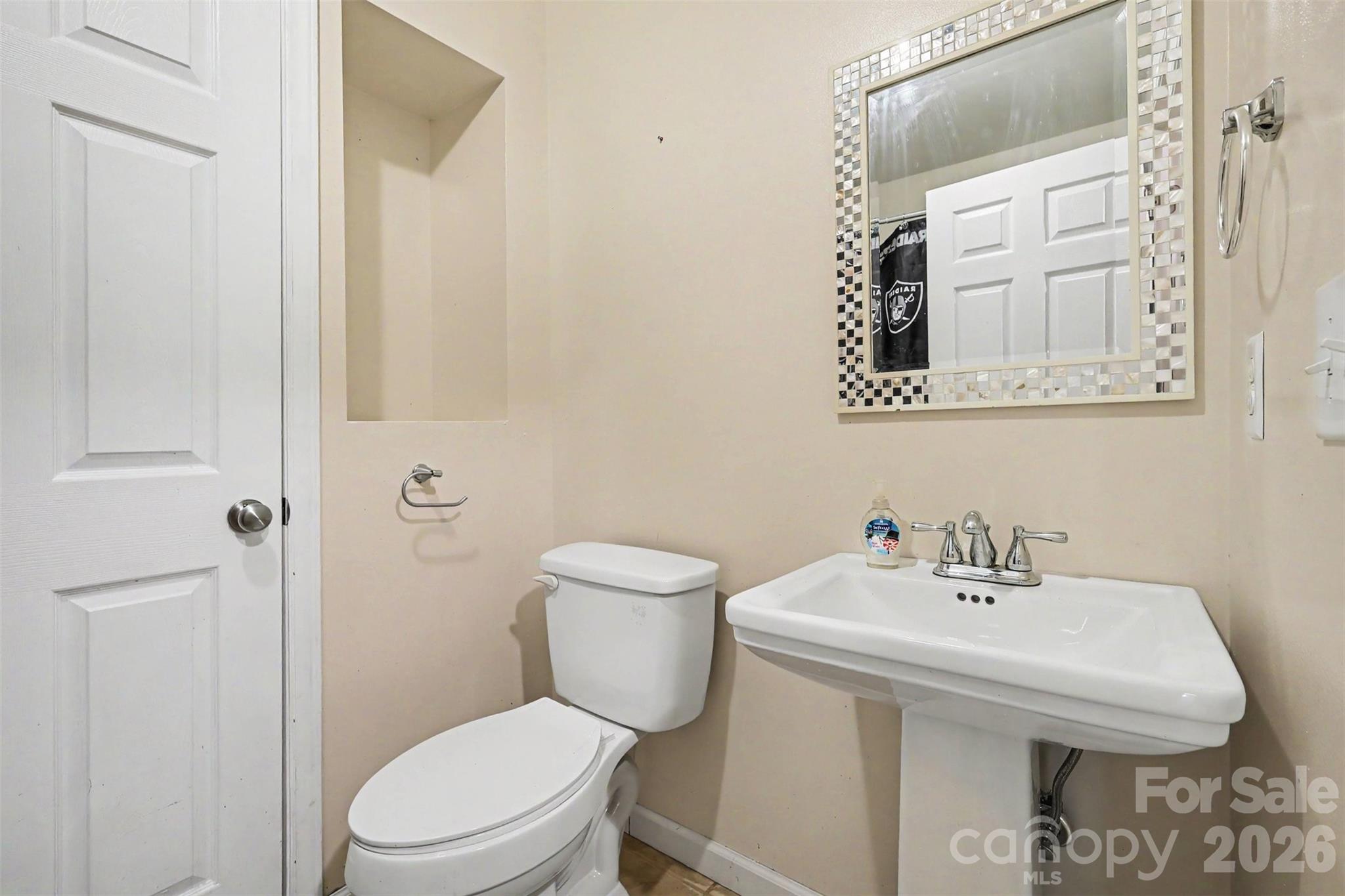 7218 Cascading Pines Drive Property Photo 31