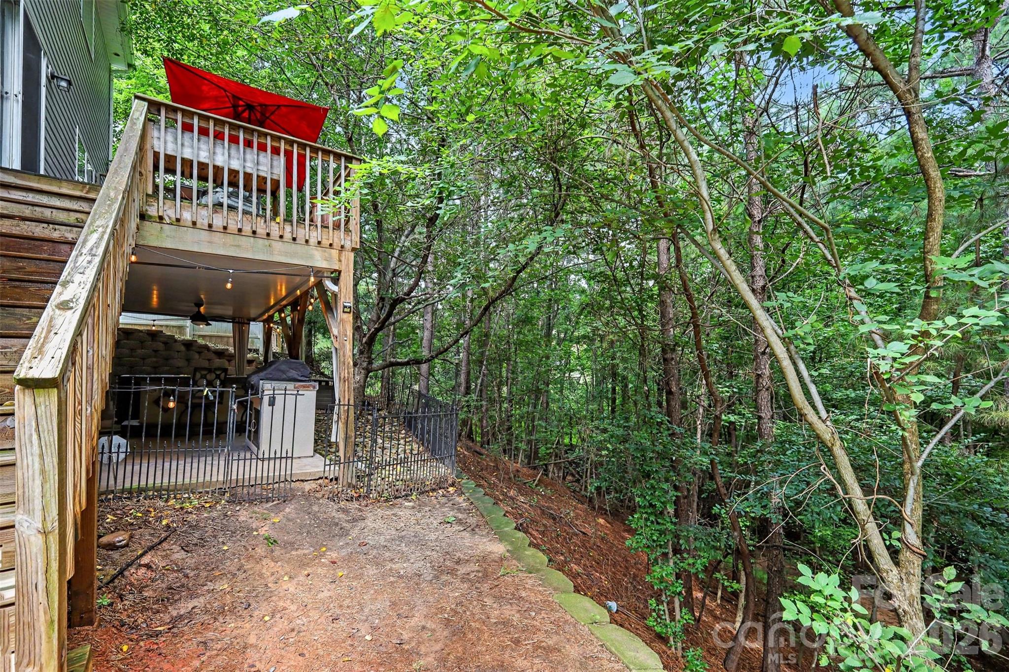 7218 Cascading Pines Drive Property Photo 34