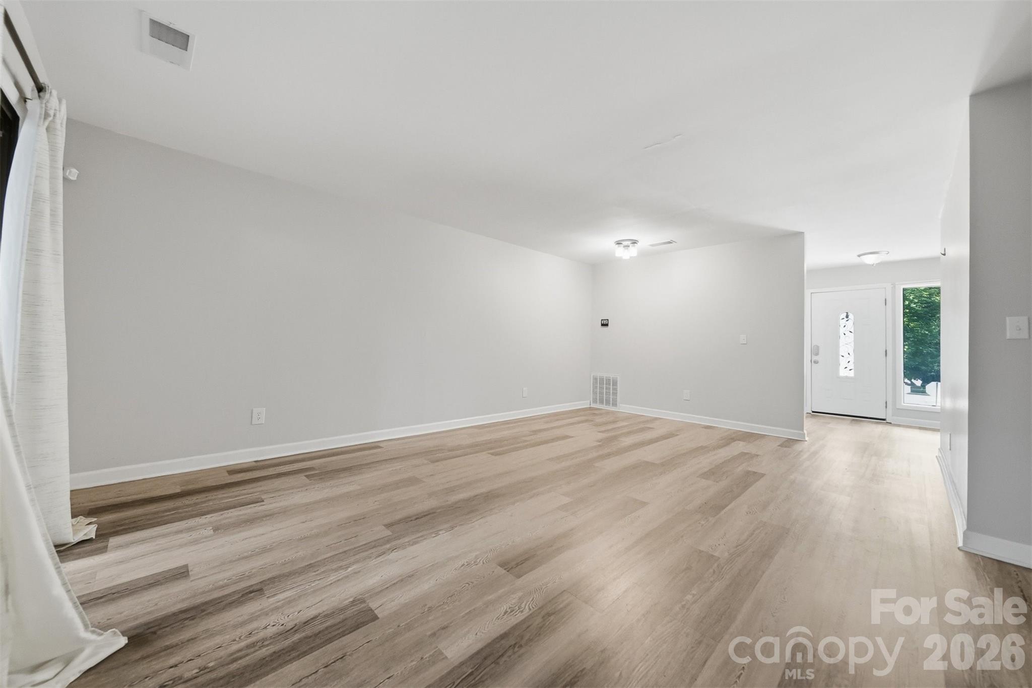 4340 N Center Street 203 Property Photo 8
