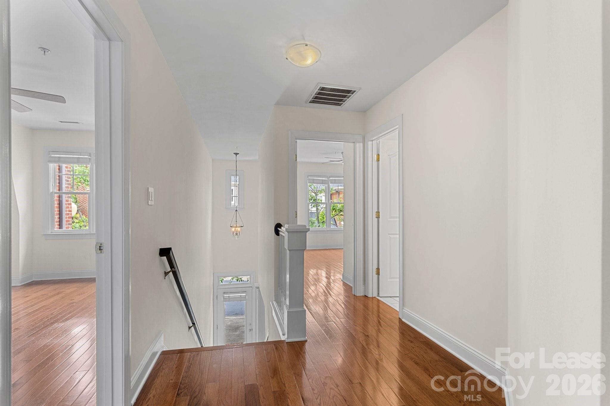 1192 Hampton Gardens Lane Property Photo 19