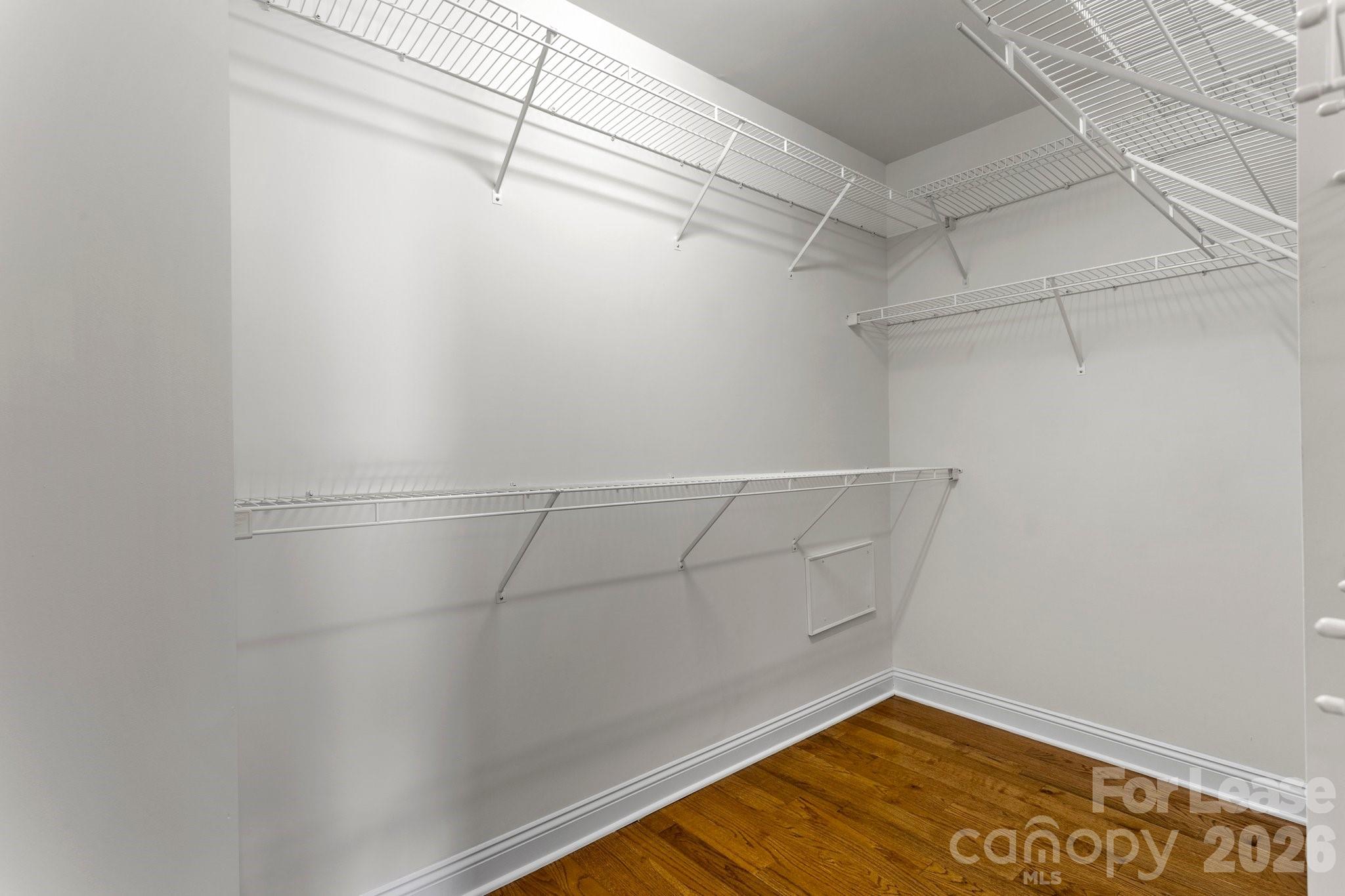 1192 Hampton Gardens Lane Property Photo 24