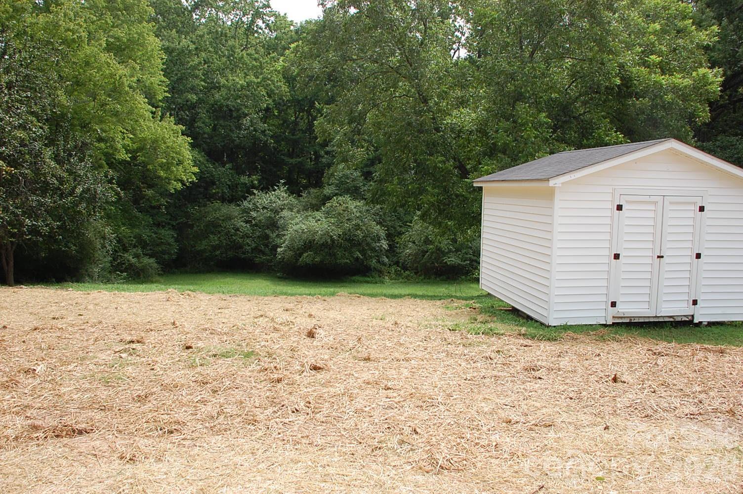 24674 Saint Martin Road Property Photo 6