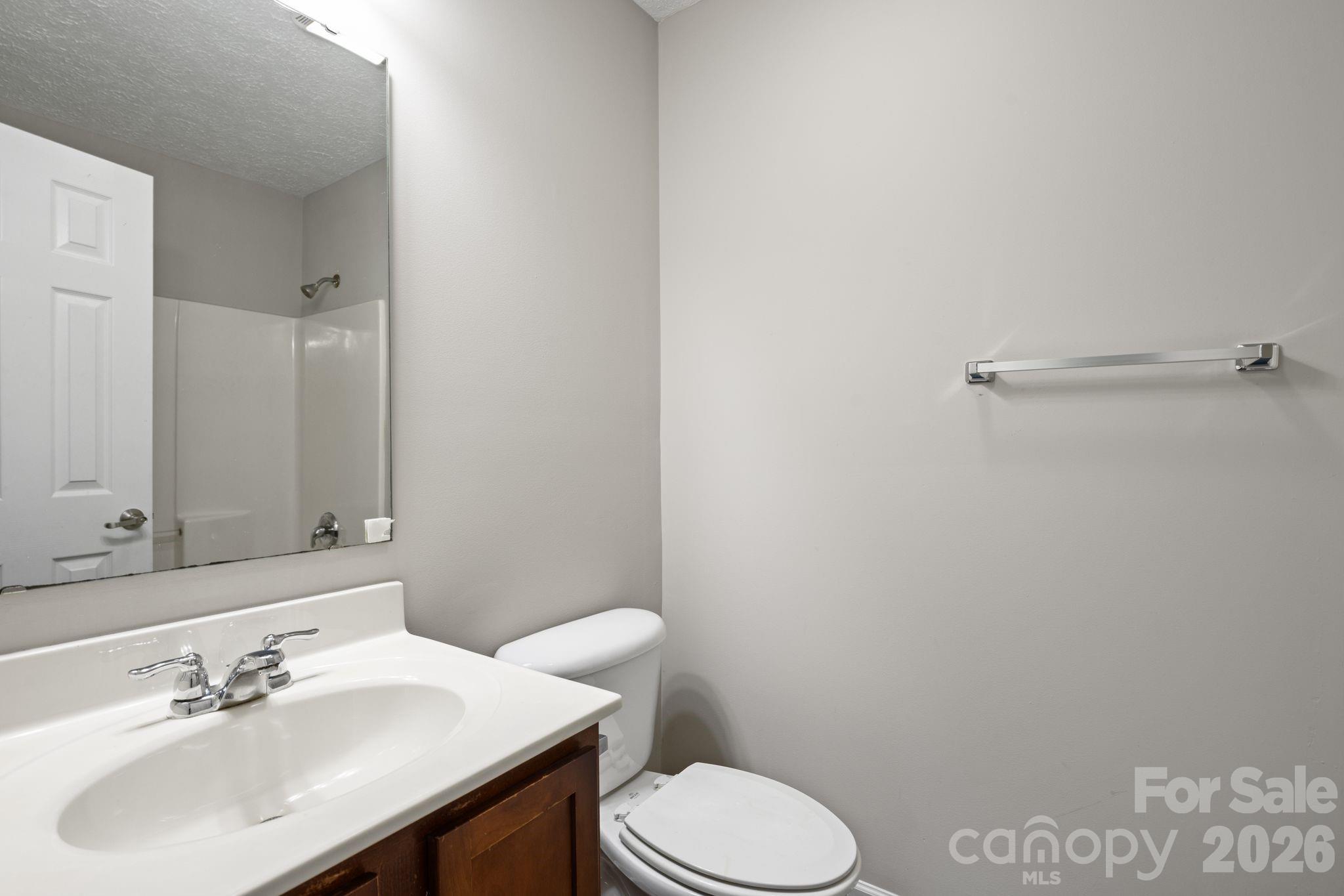78 W Newberry Drive Property Photo 14