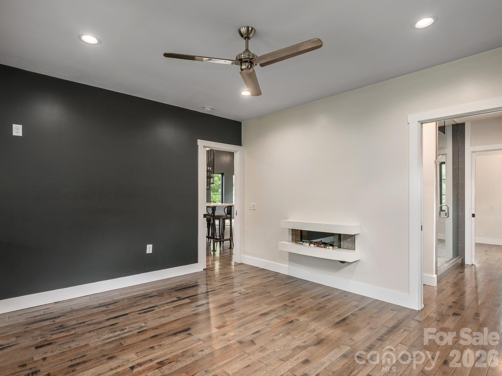 364 Hallelujah Hill Lane Property Photo 4