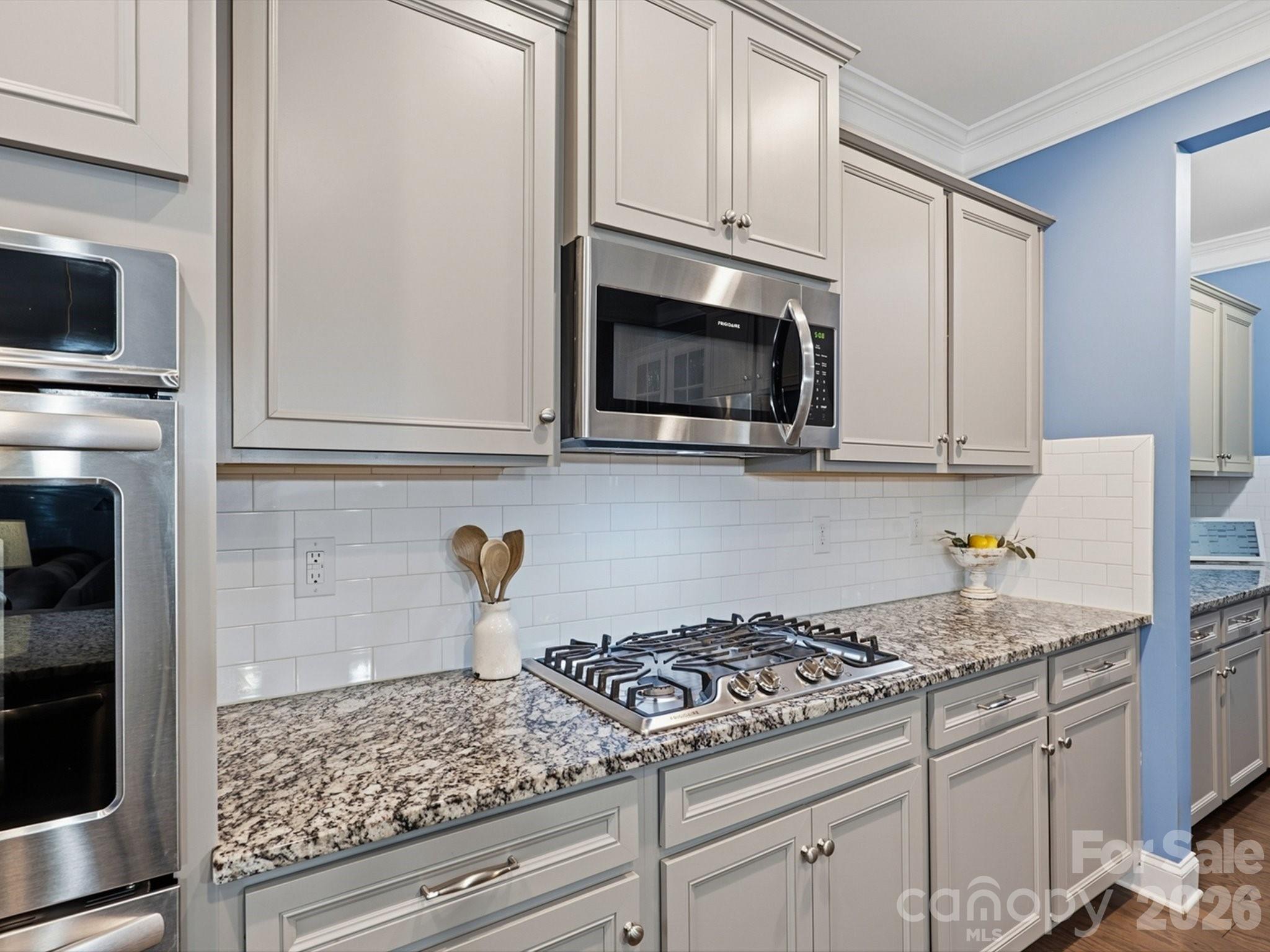 2963 Bridgewater Street Property Photo 13