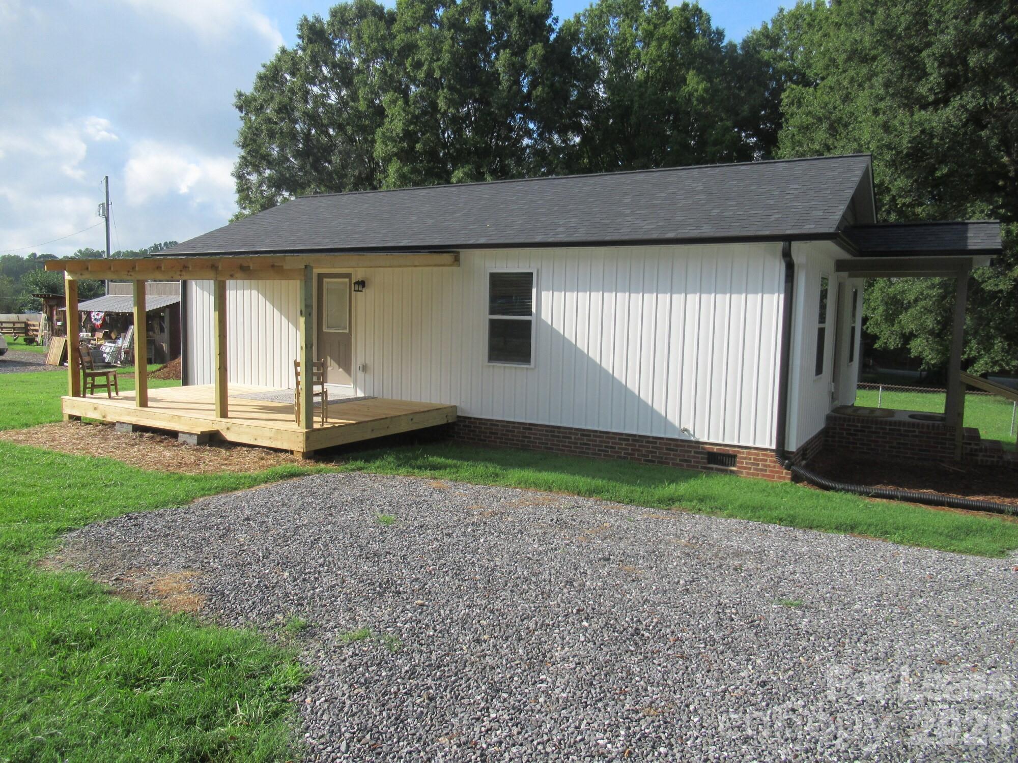 251b S B Avenue Property Photo 4