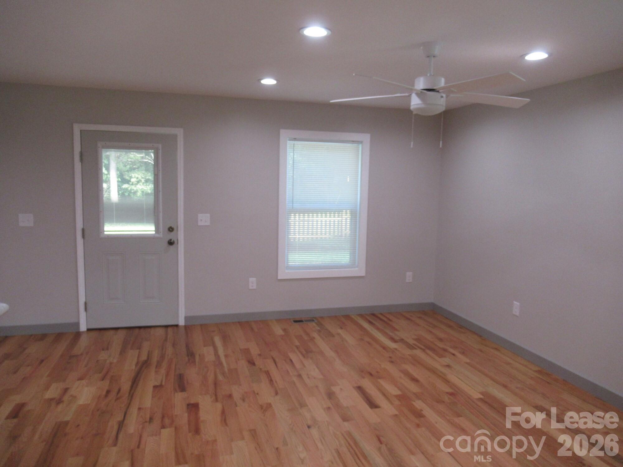 251b S B Avenue Property Photo 6