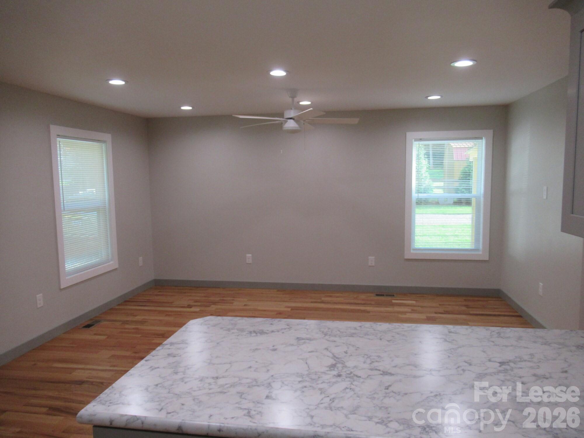 251b S B Avenue Property Photo 7