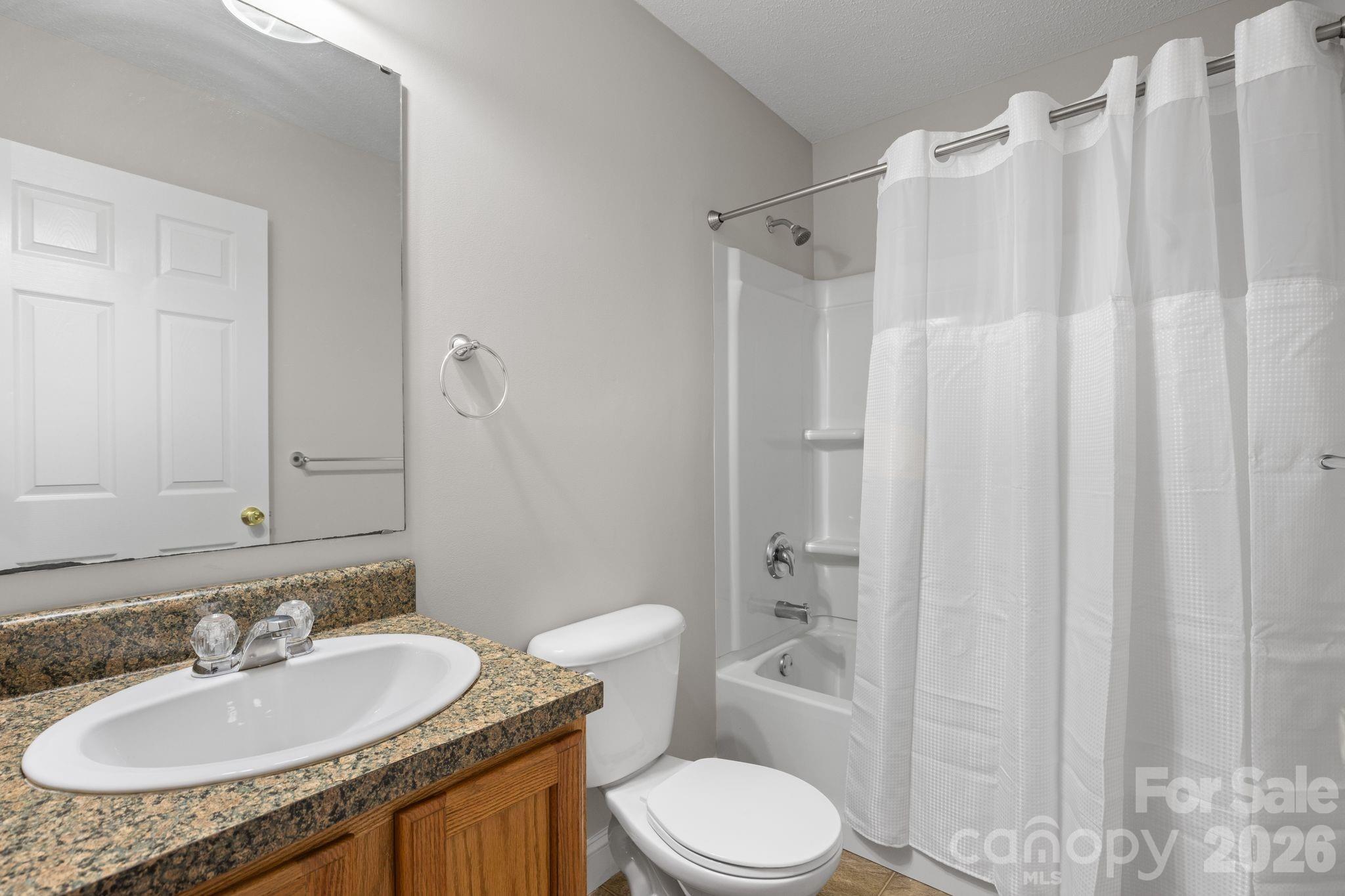 53 W Newberry Drive Property Photo 14