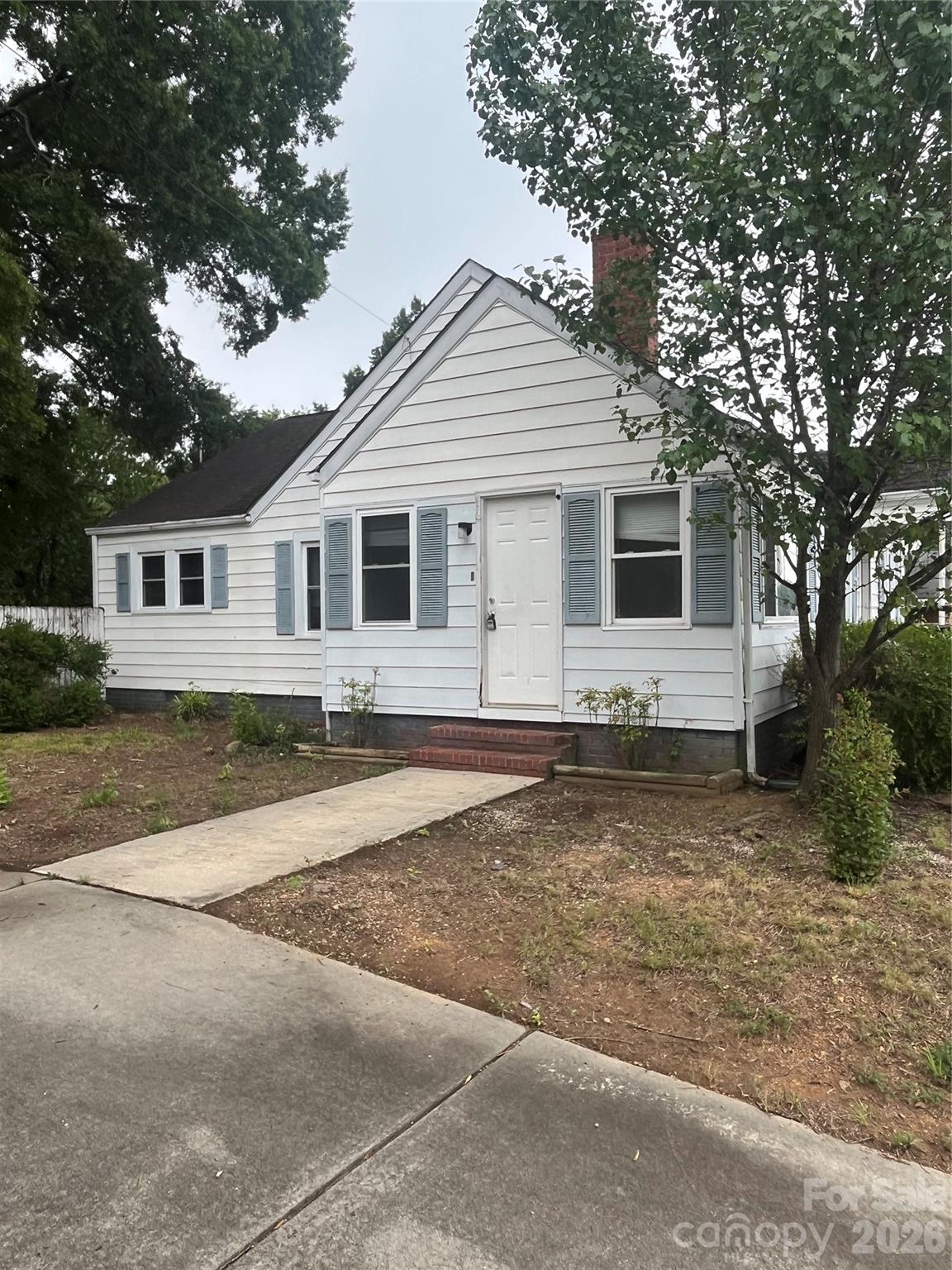 503 Aquadale Road Property Photo 3