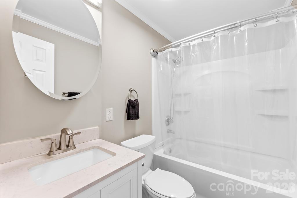 430 Arlington Circle Property Photo 11