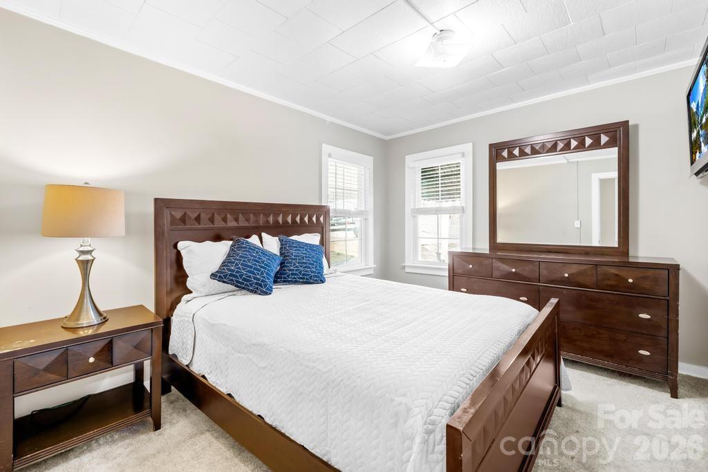 430 Arlington Circle Property Photo 12