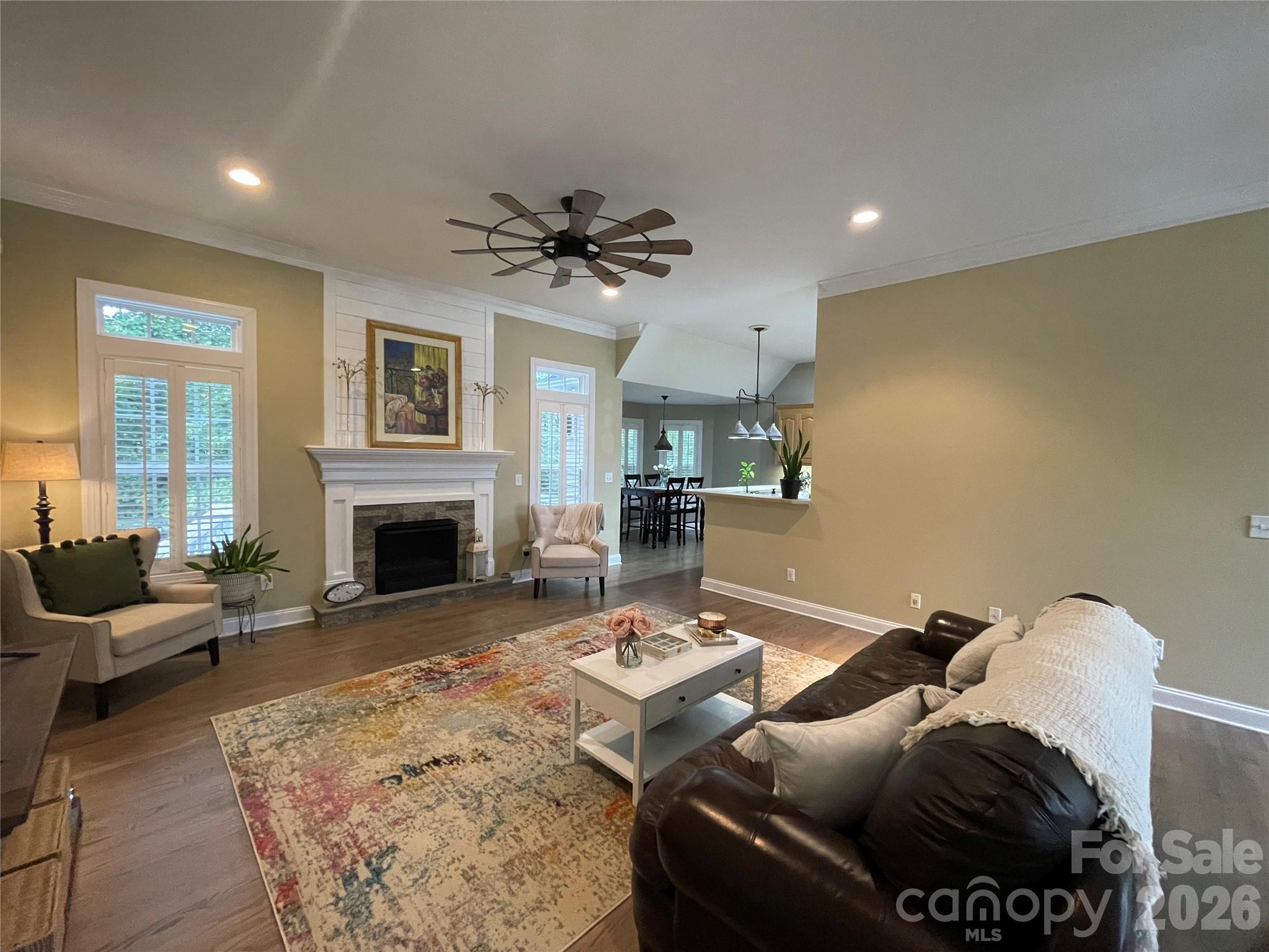 829 Savannah Place Drive Property Photo 5