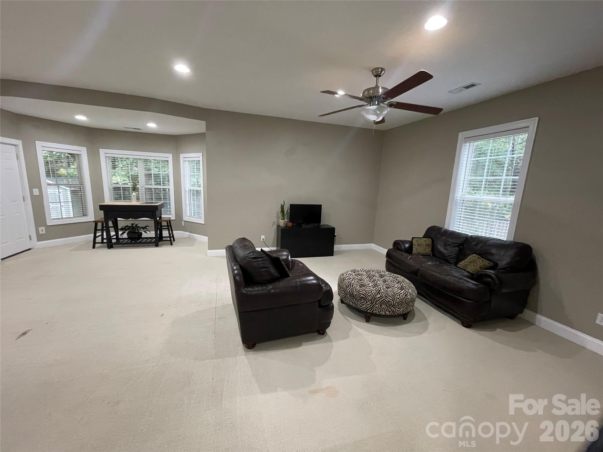 829 Savannah Place Drive Property Photo 27