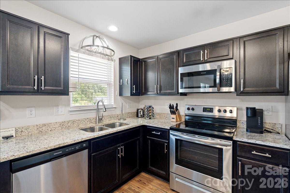423 Webb Road Property Photo 13