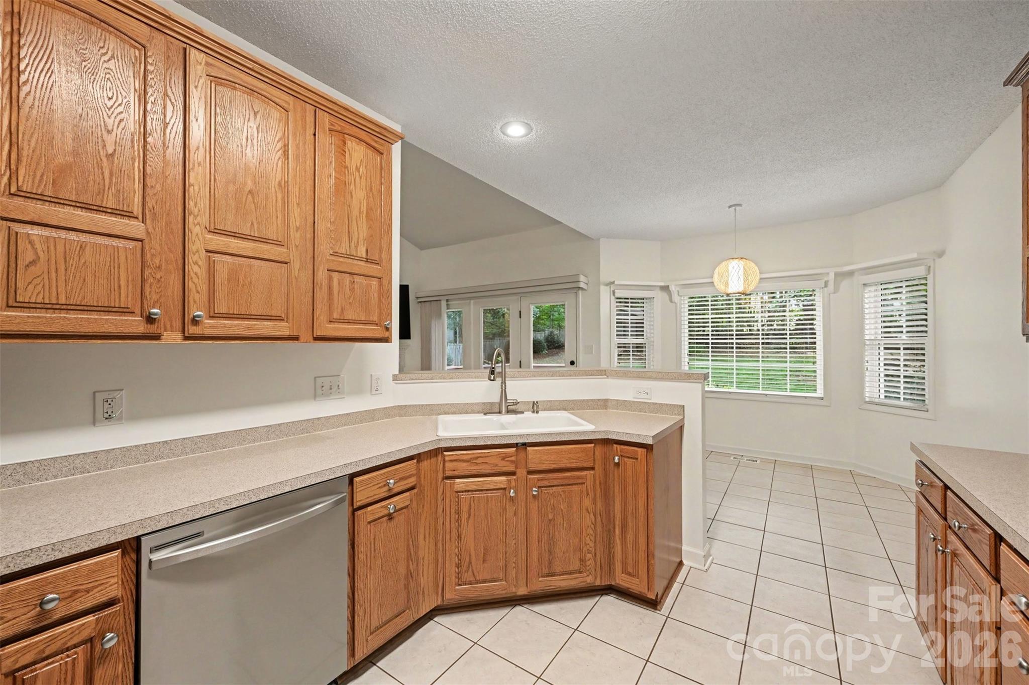 1928 Twin Ponds Drive Property Photo 16