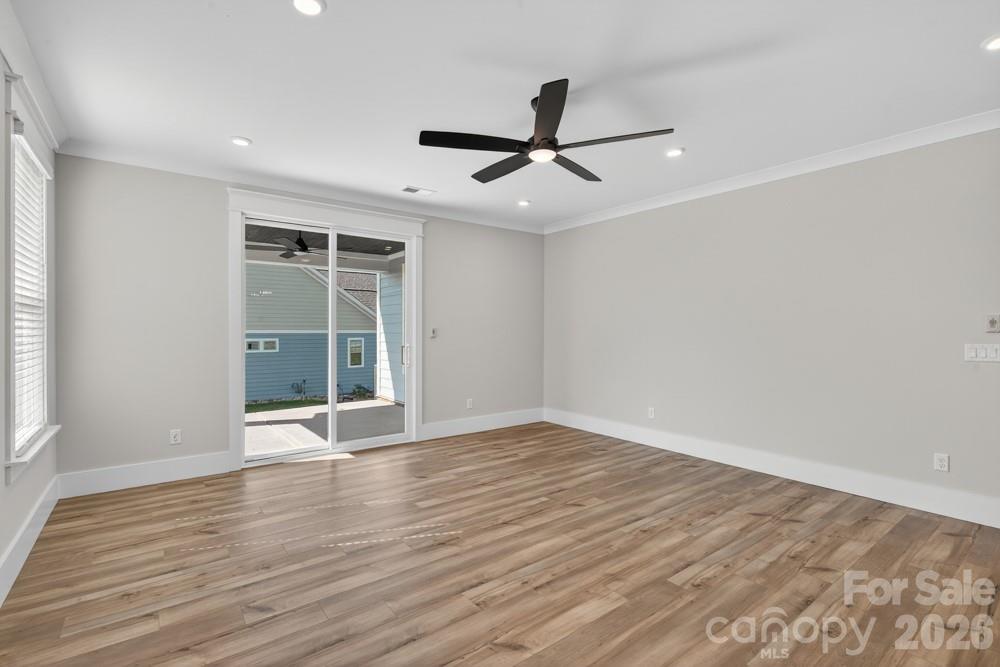 1939 Hendricks Street Property Photo 18