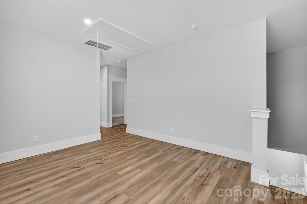 1939 Hendricks Street Property Photo 20