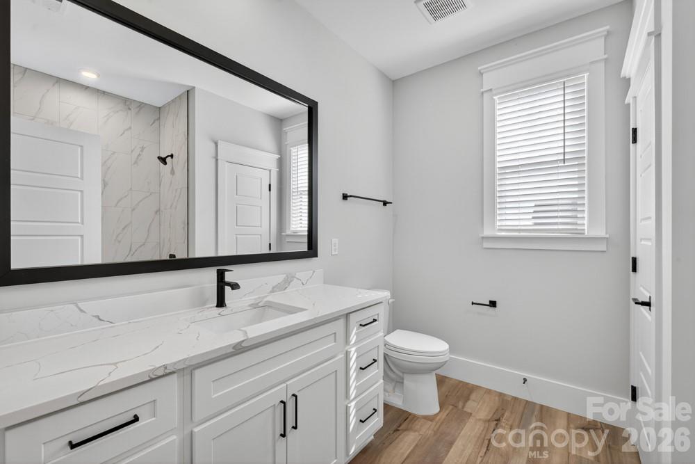 1939 Hendricks Street Property Photo 22