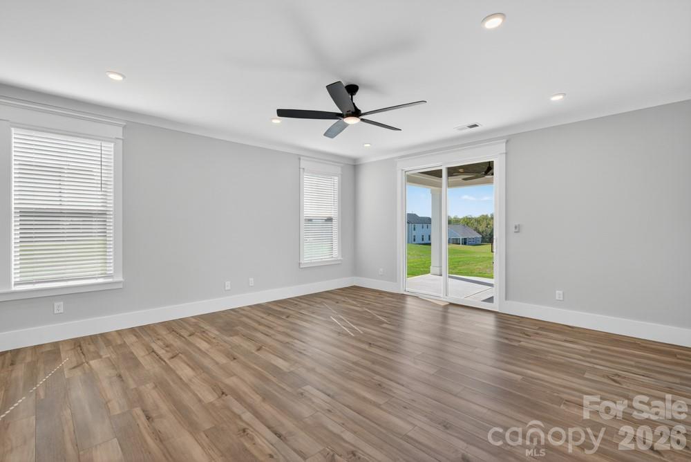1939 Hendricks Street Property Photo 27
