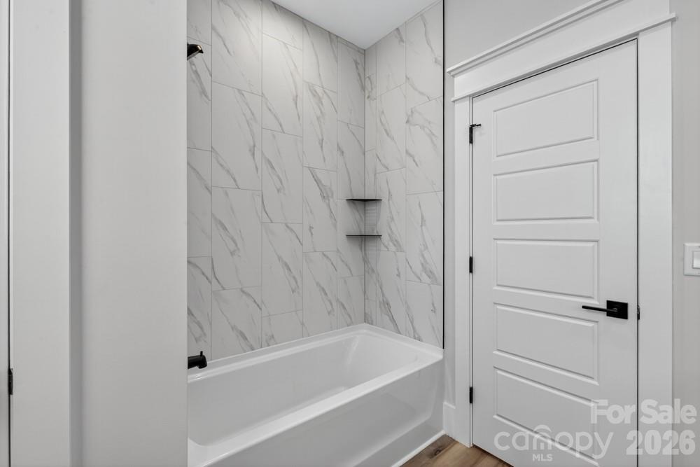 1939 Hendricks Street Property Photo 37