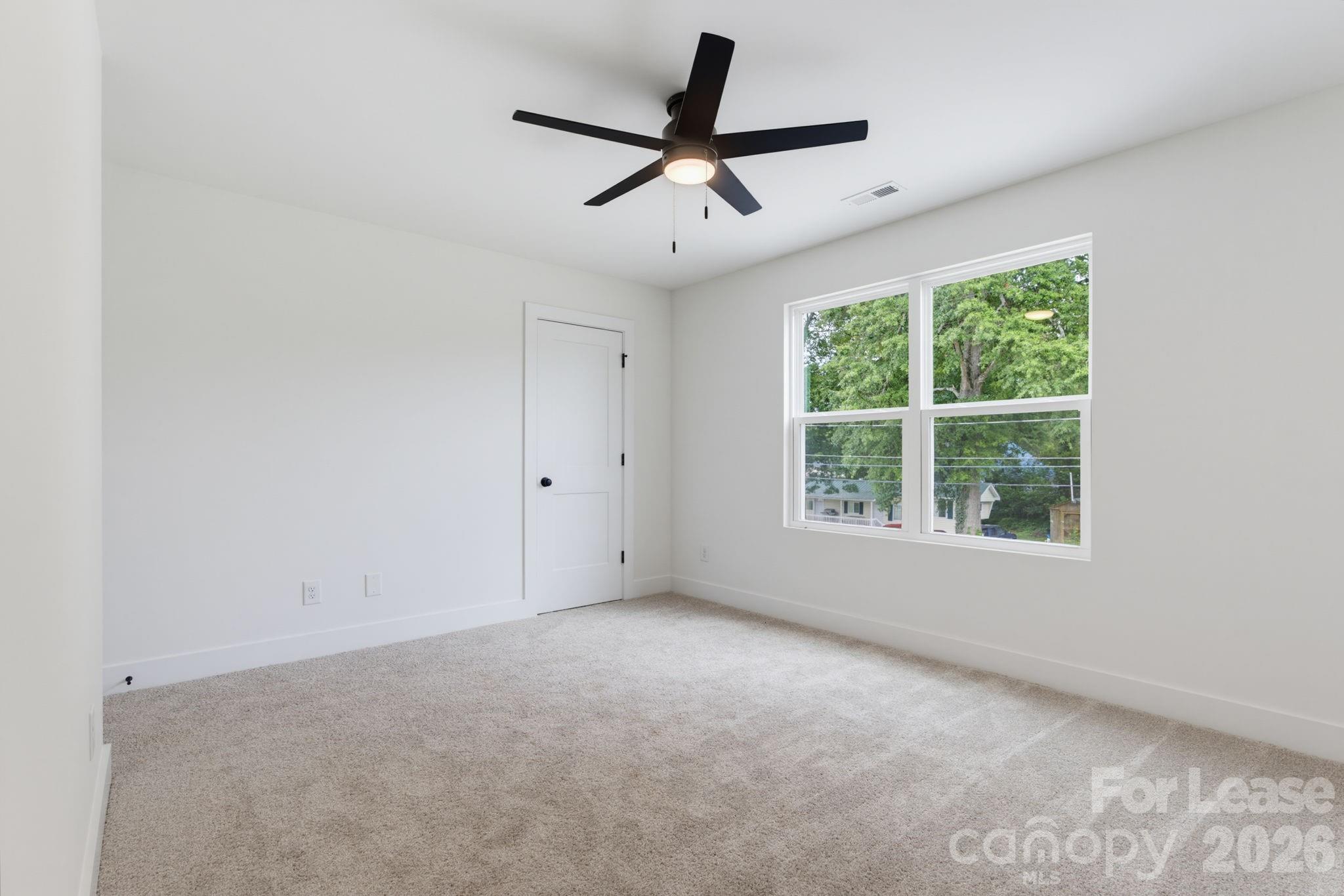 104 Maple Avenue B Property Photo 10