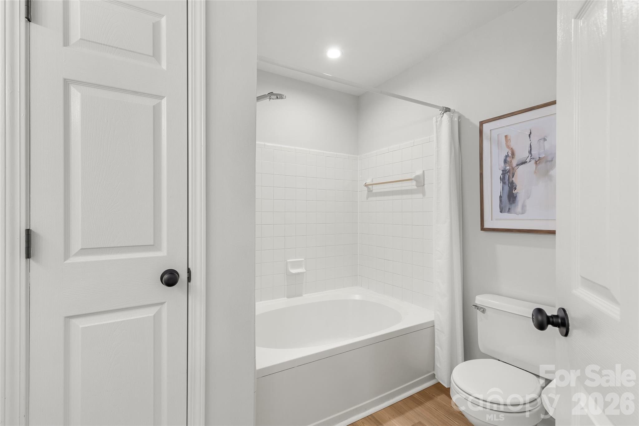 757 Southwest Drive 8 Property Photo 16