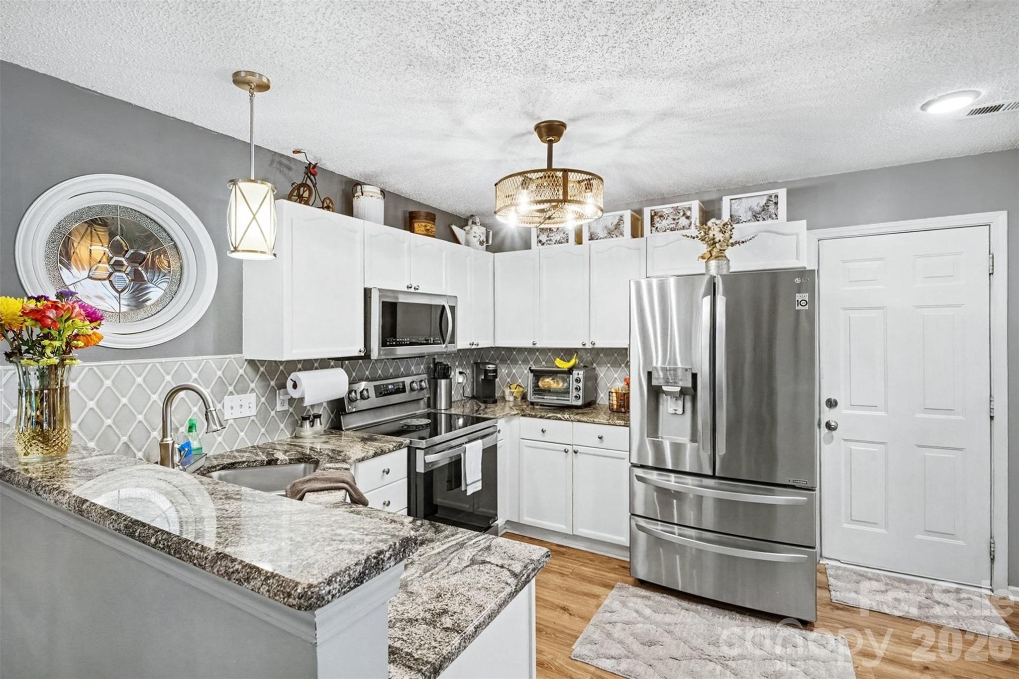 4828 Asherton Place Property Photo 3