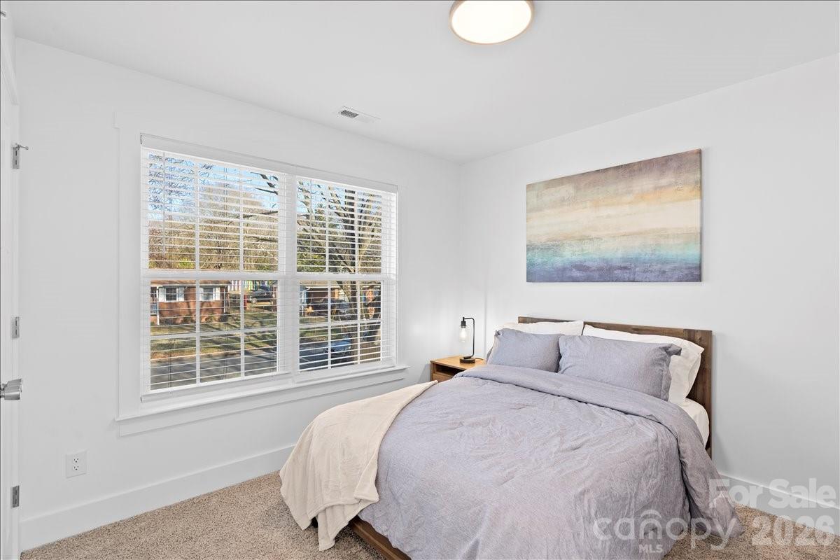 345 Henderson Street Property Photo 15