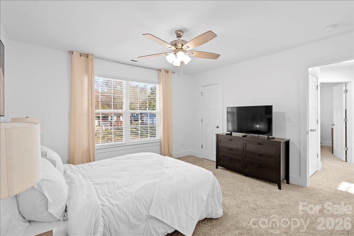 345 Henderson Street Property Photo 20