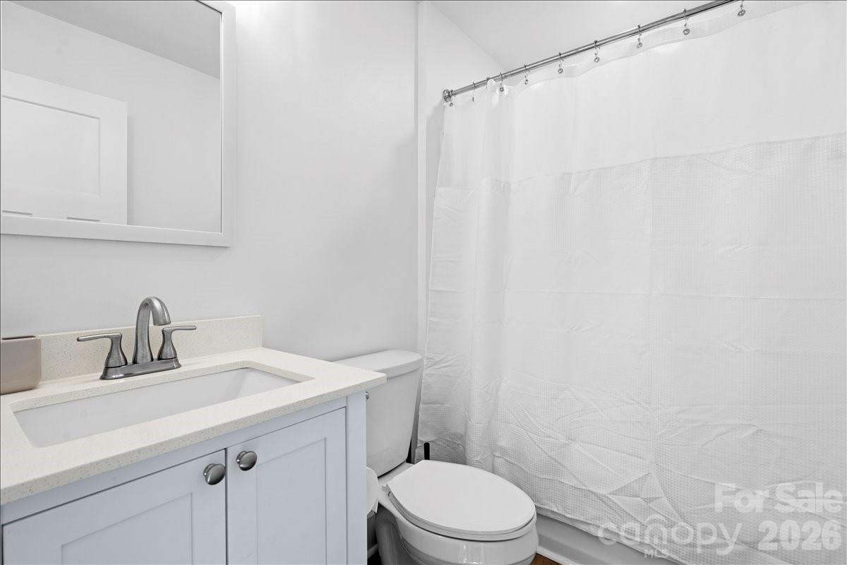 345 Henderson Street Property Photo 23
