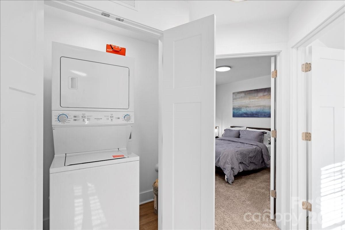 345 Henderson Street Property Photo 26