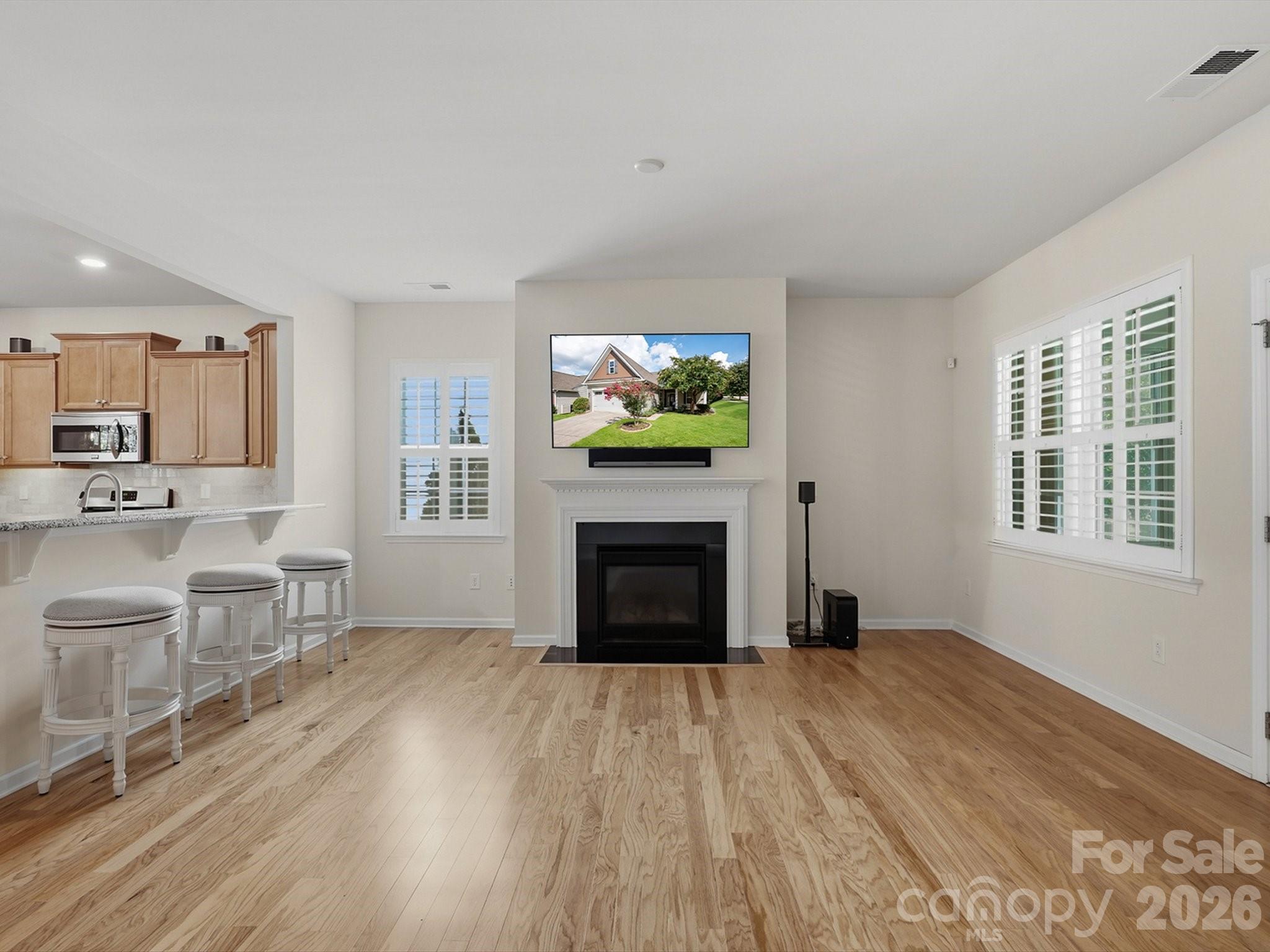141 Carmen Way Property Photo 2