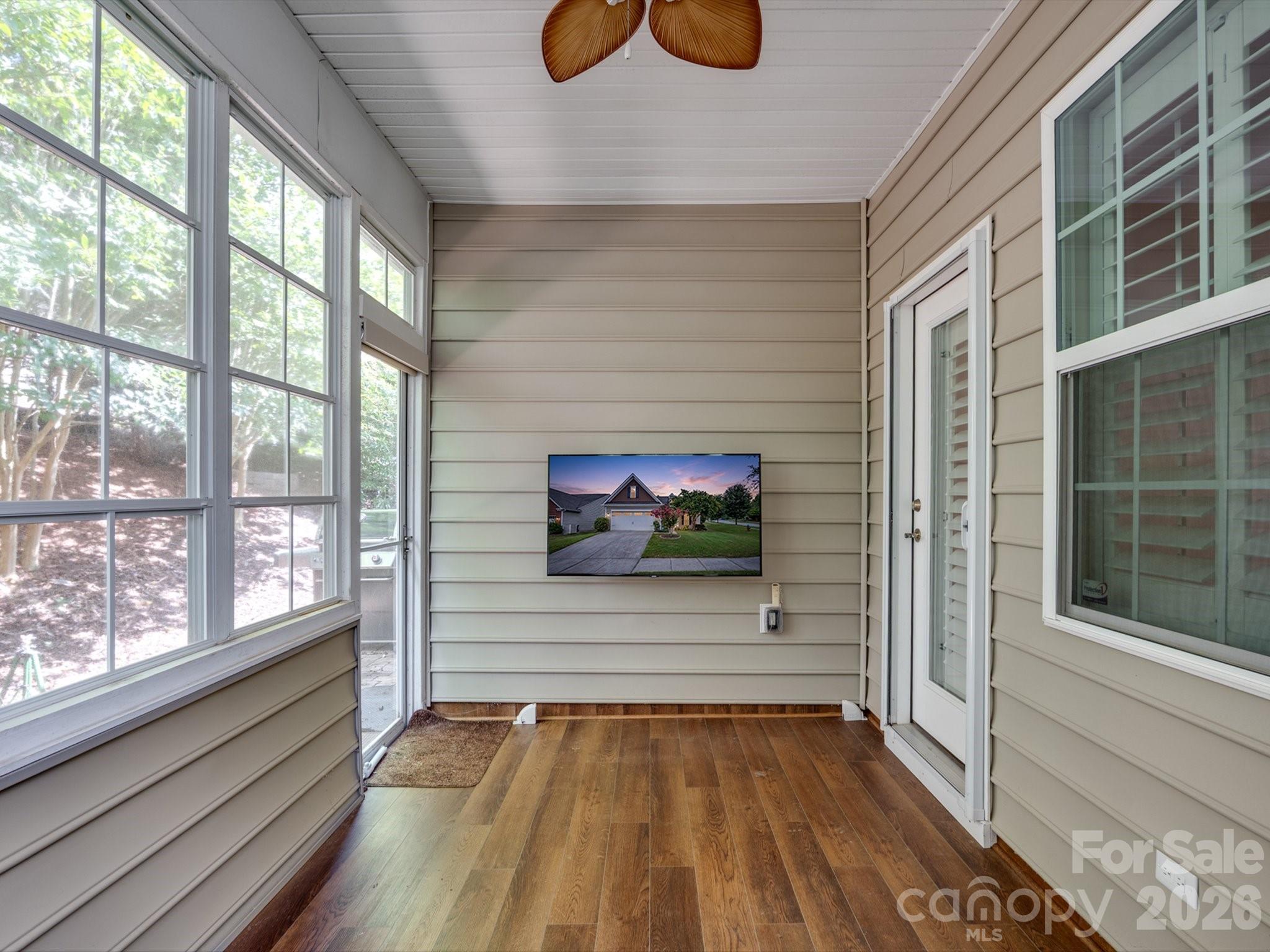 141 Carmen Way Property Photo 27