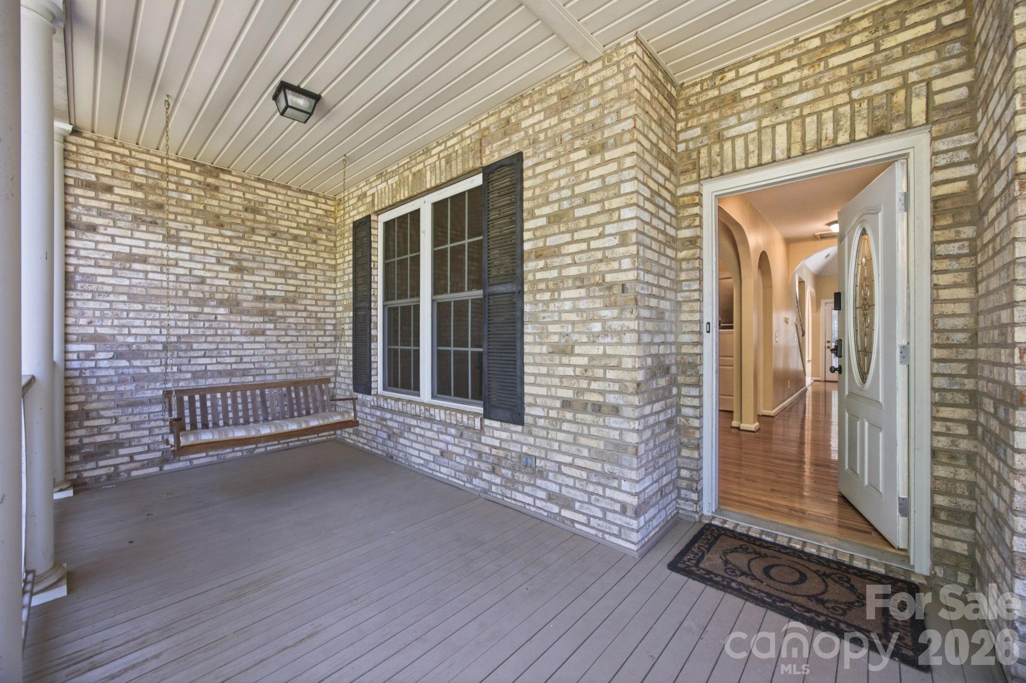 421 De Lara Circle Property Photo 8