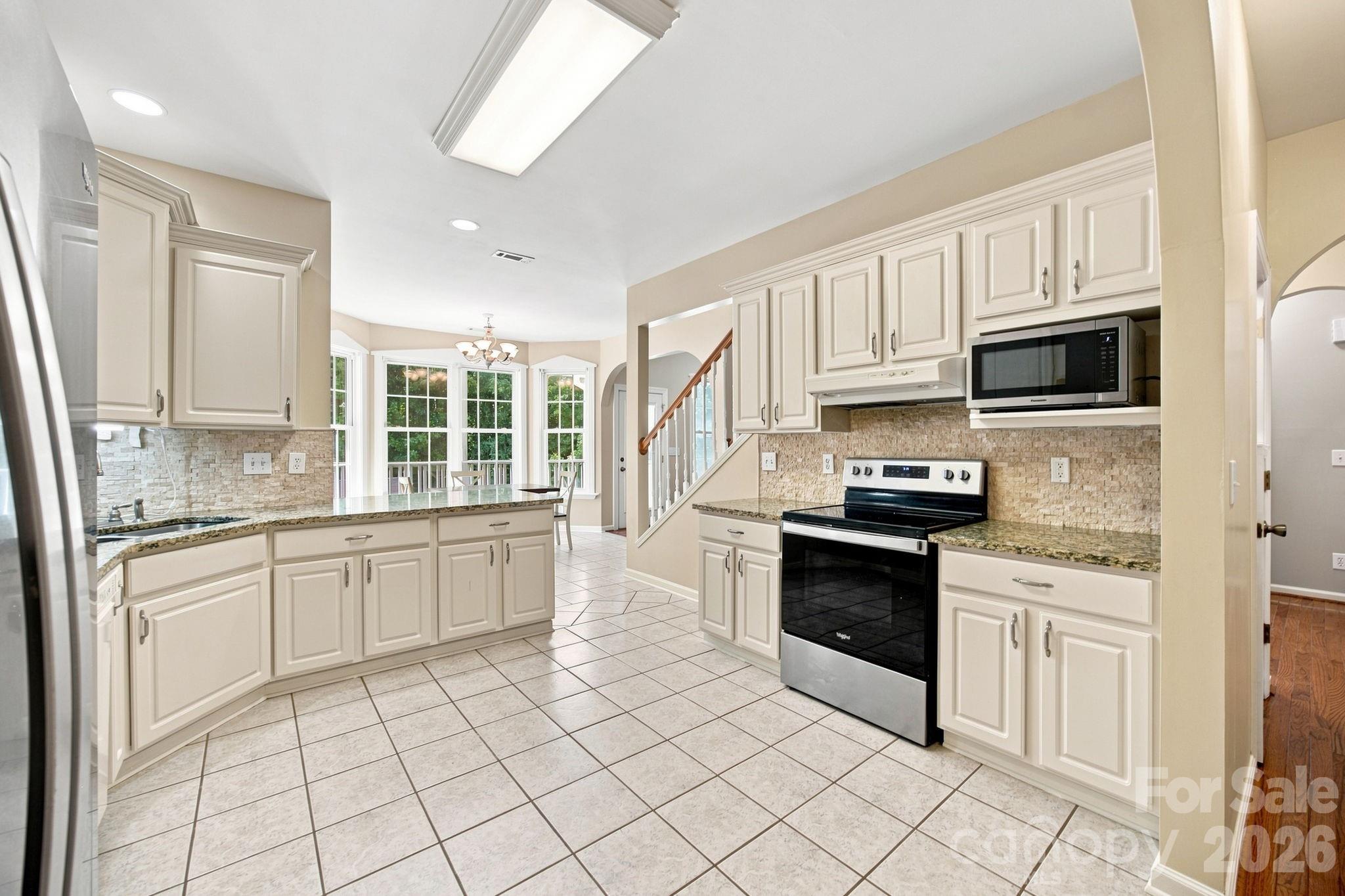 421 De Lara Circle Property Photo 17