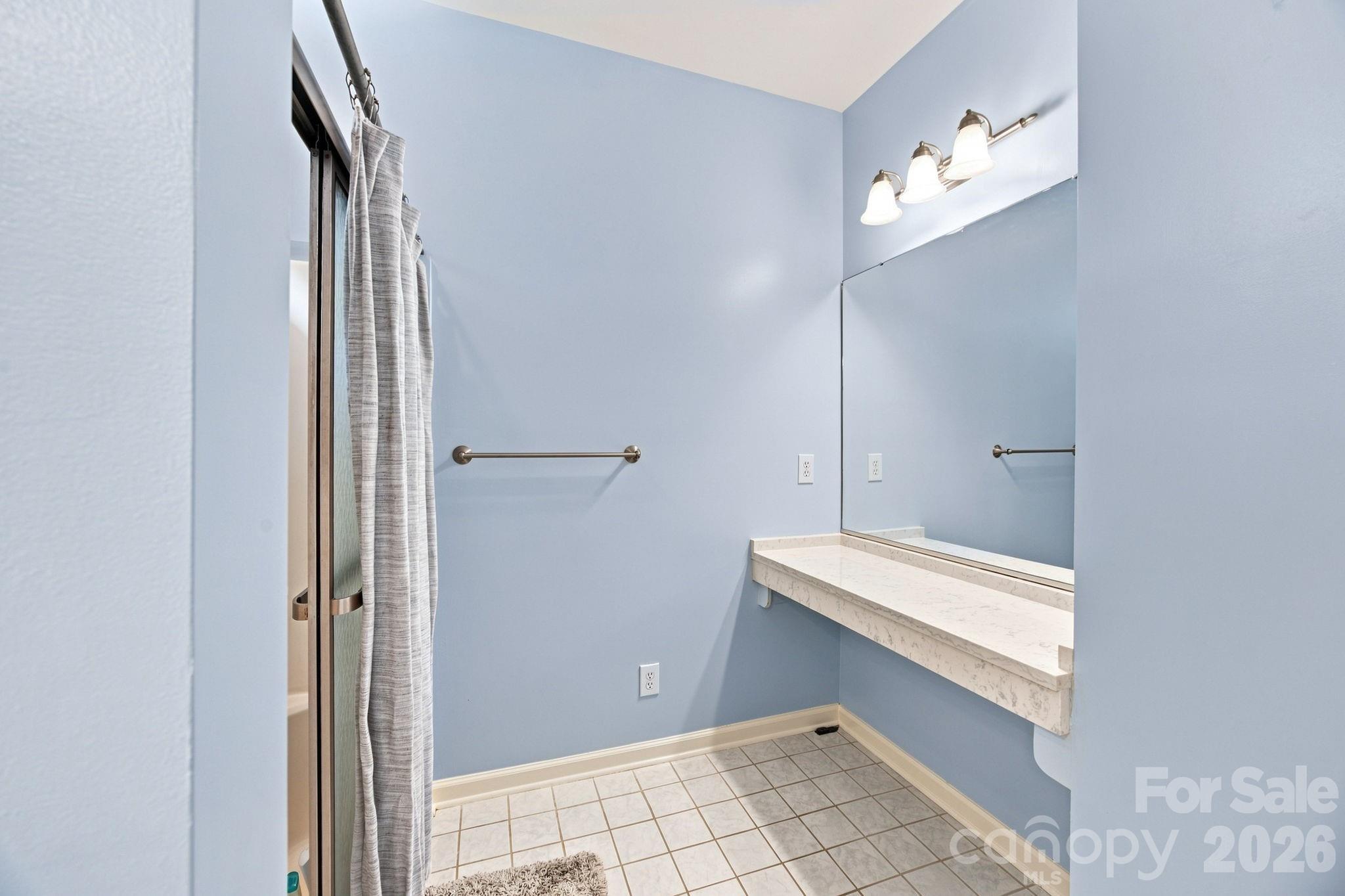 421 De Lara Circle Property Photo 26
