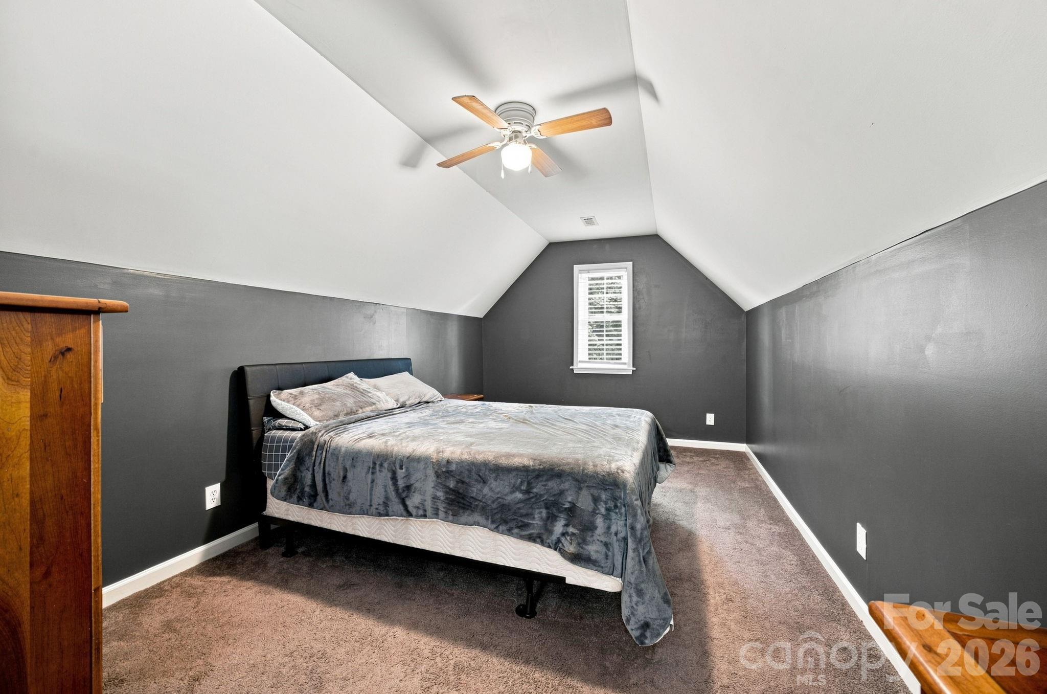 421 De Lara Circle Property Photo 32
