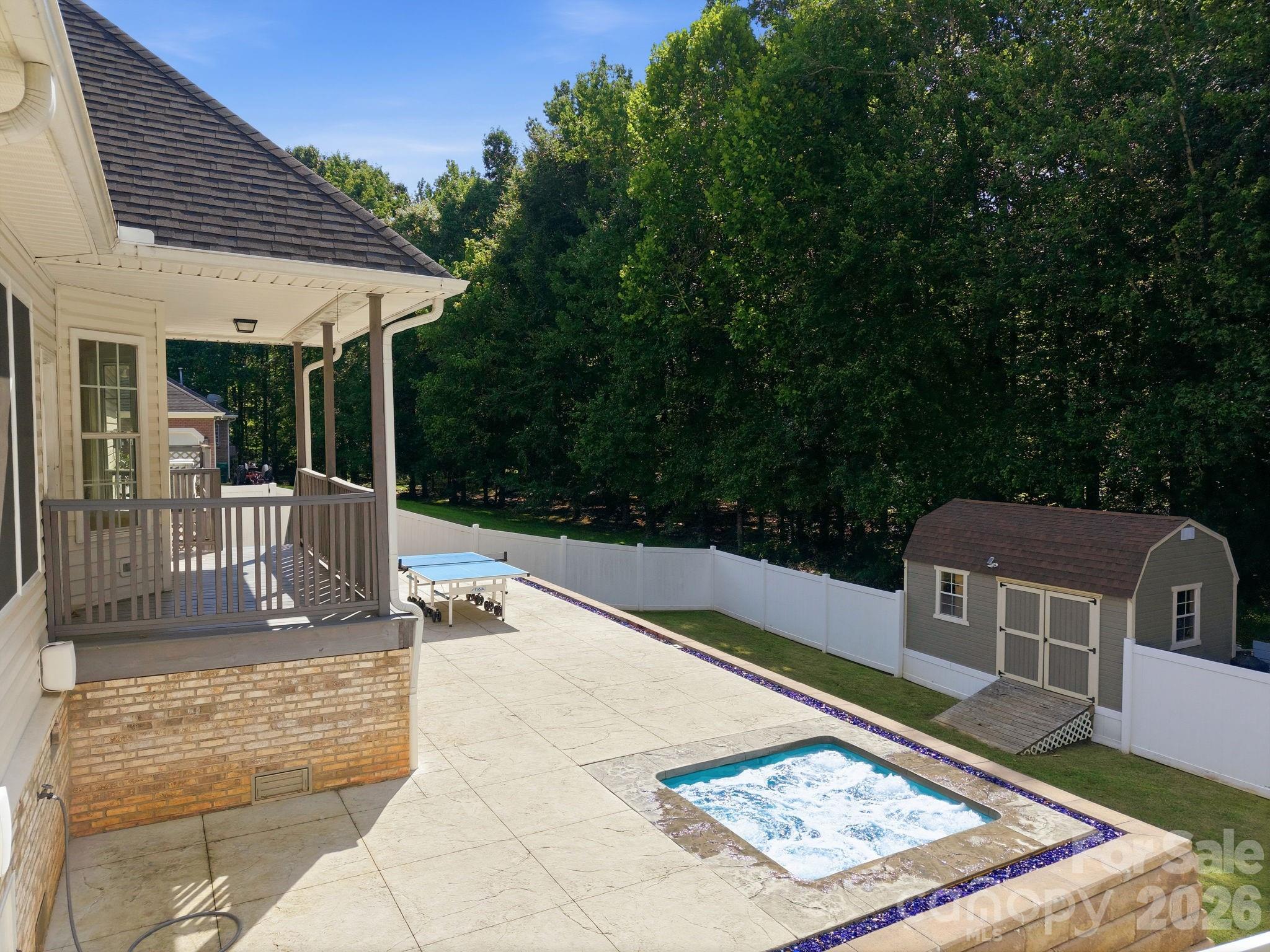 421 De Lara Circle Property Photo 33