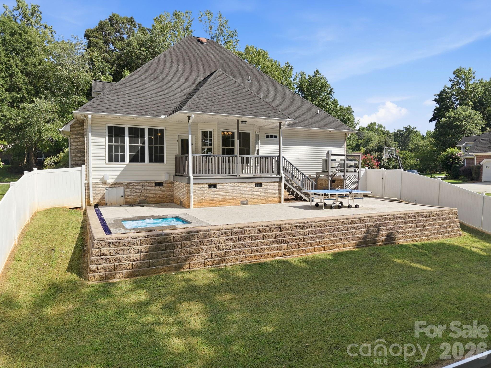 421 De Lara Circle Property Photo 34