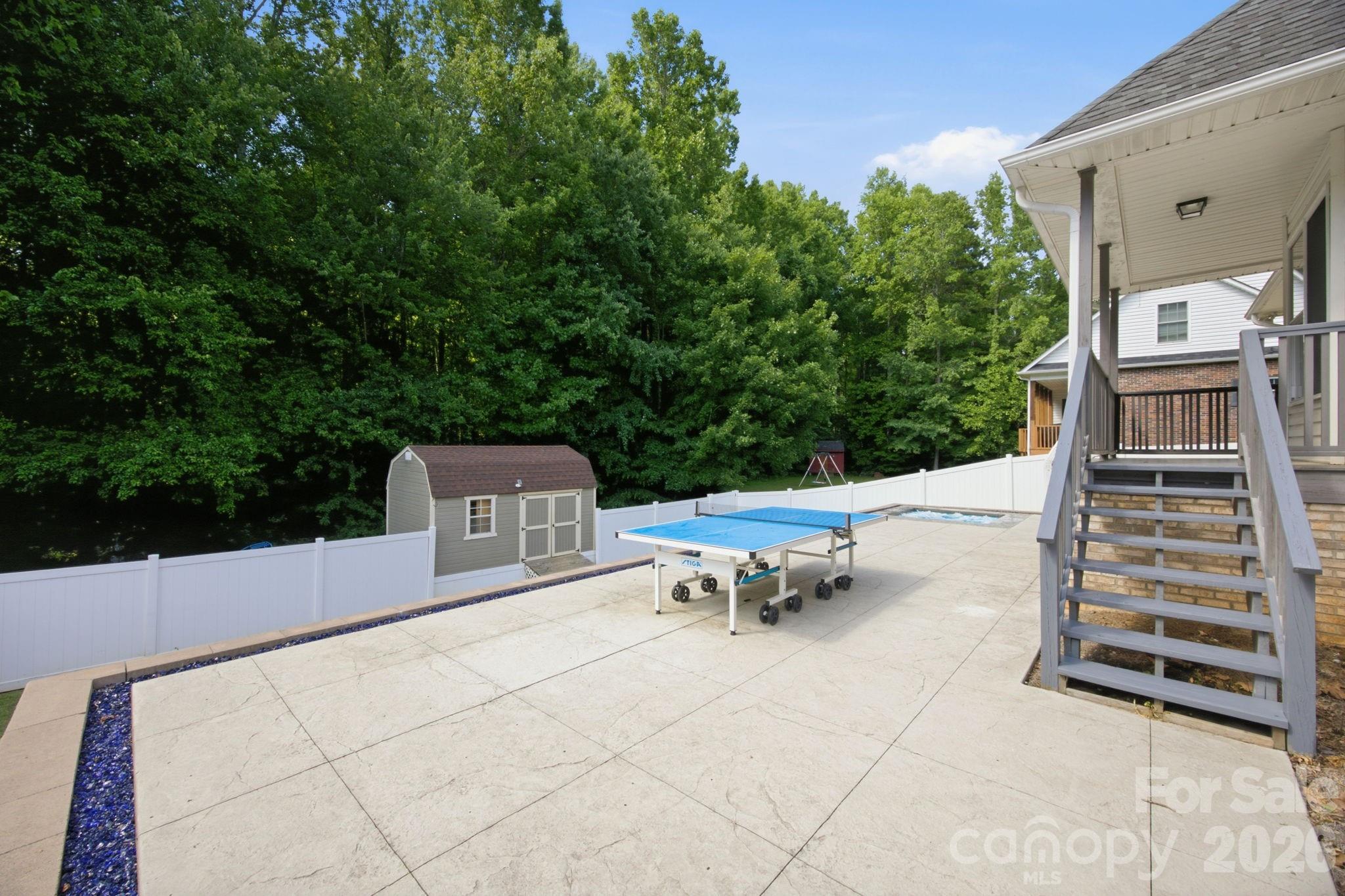421 De Lara Circle Property Photo 36
