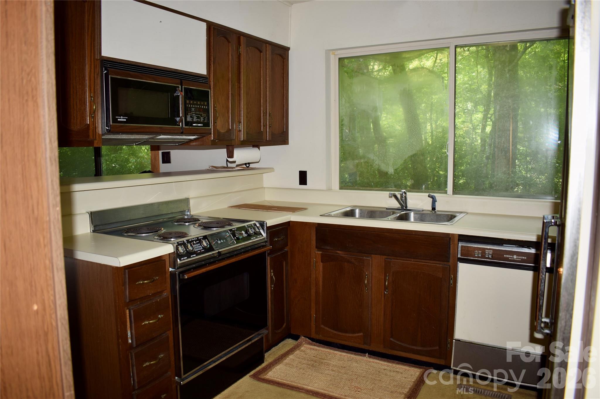 173 Mountain Haven Lane Property Photo 7