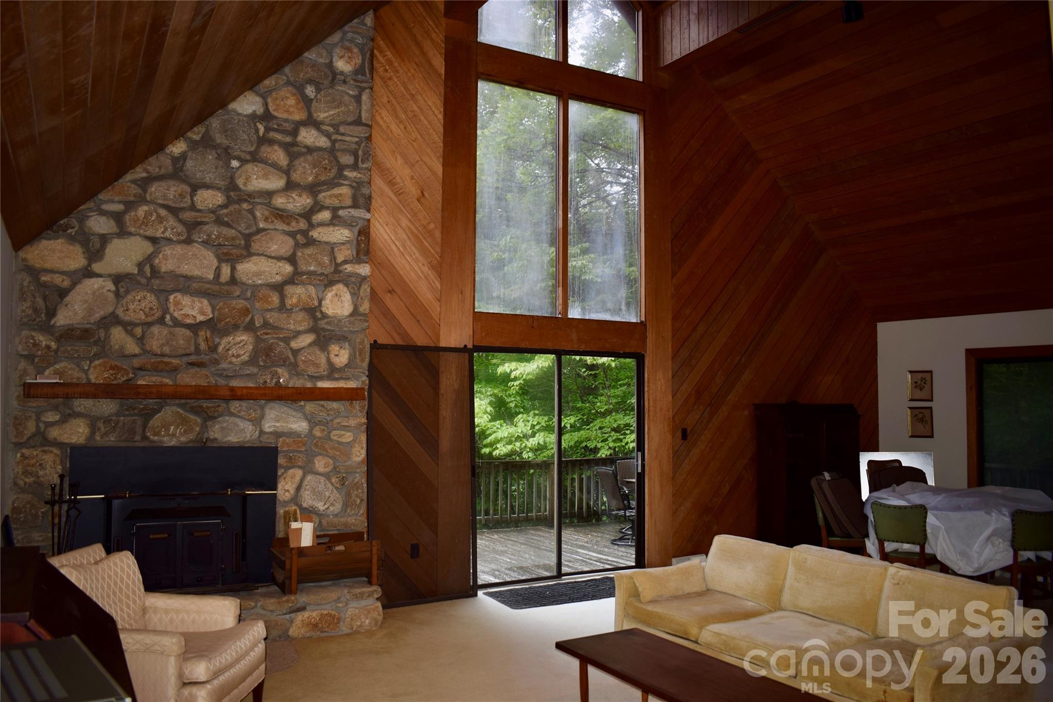 173 Mountain Haven Lane Property Photo 8