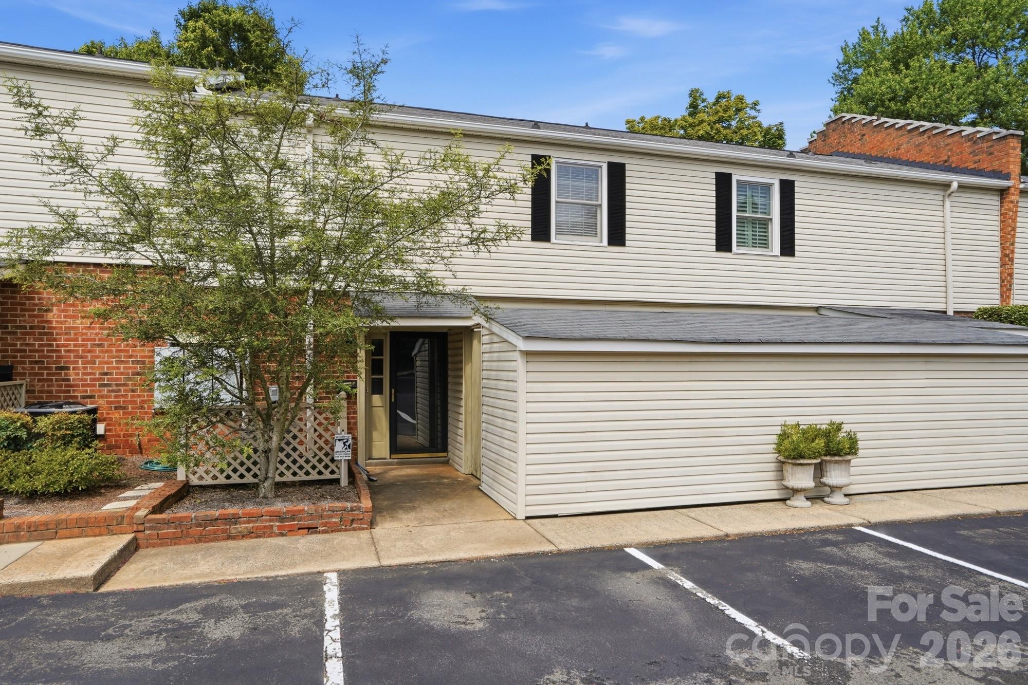 5901 Quail Hollow Road B