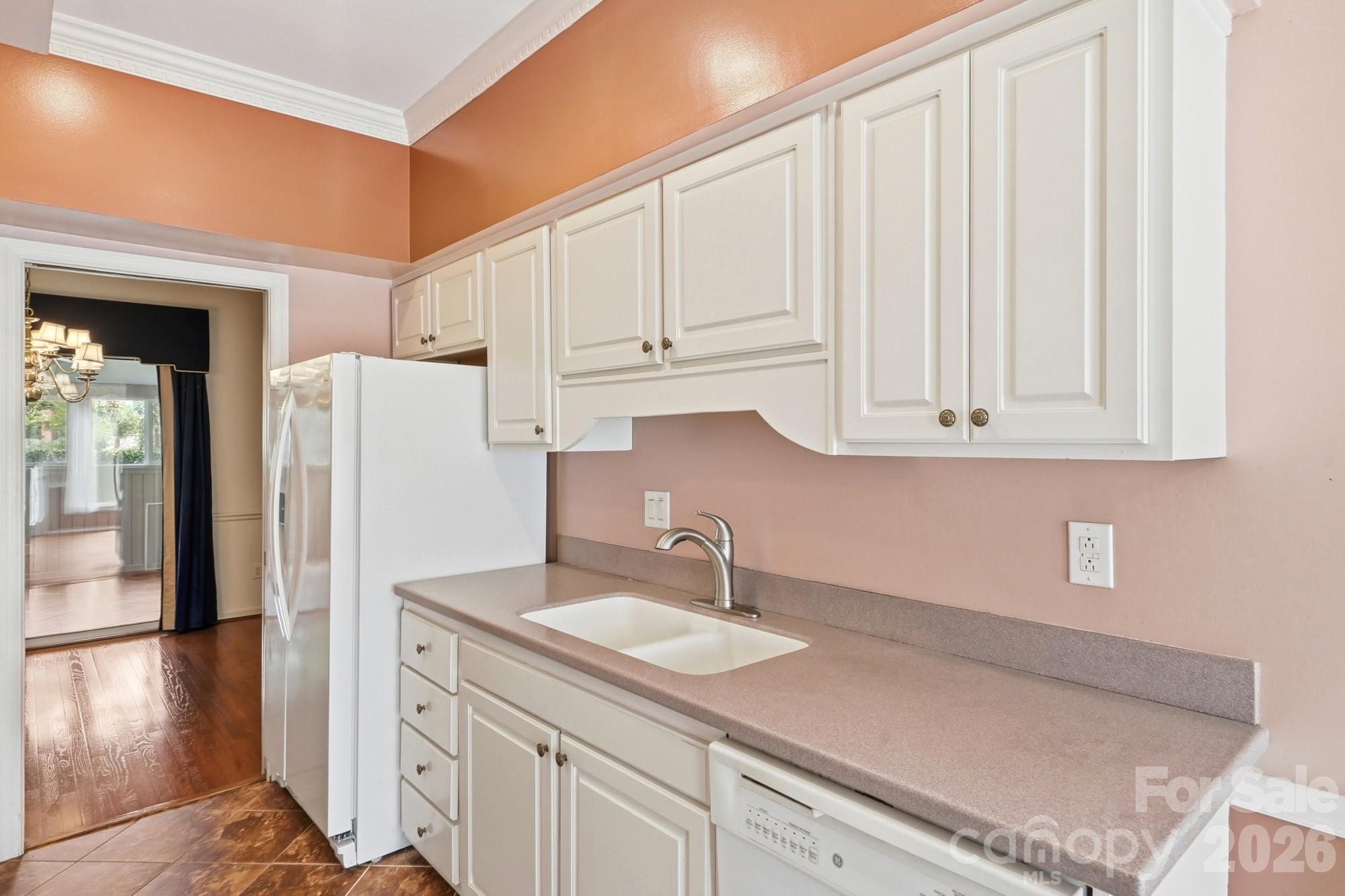 5901 Quail Hollow Road B Property Photo 7
