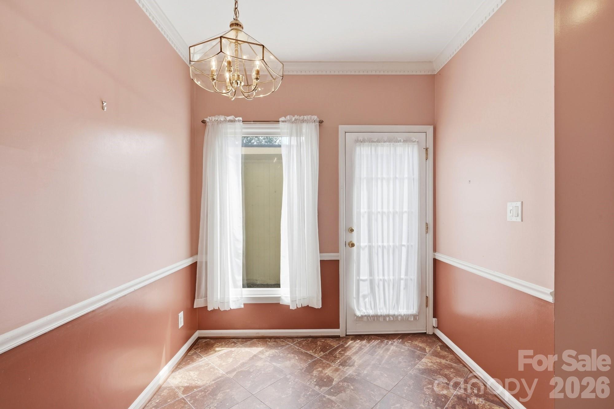 5901 Quail Hollow Road B Property Photo 11