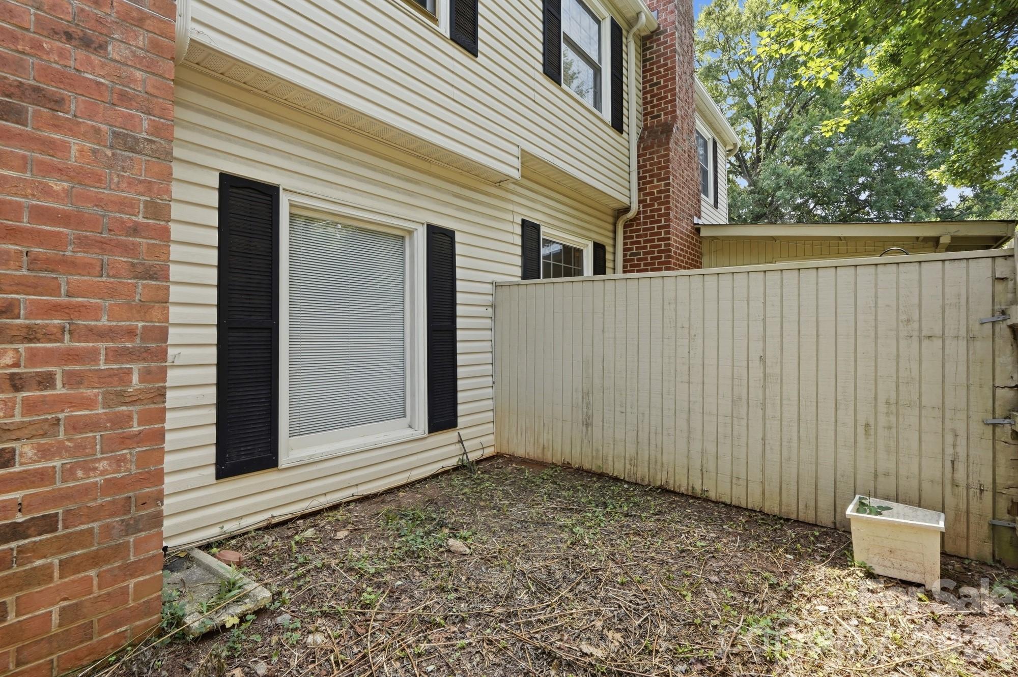 5901 Quail Hollow Road B Property Photo 38